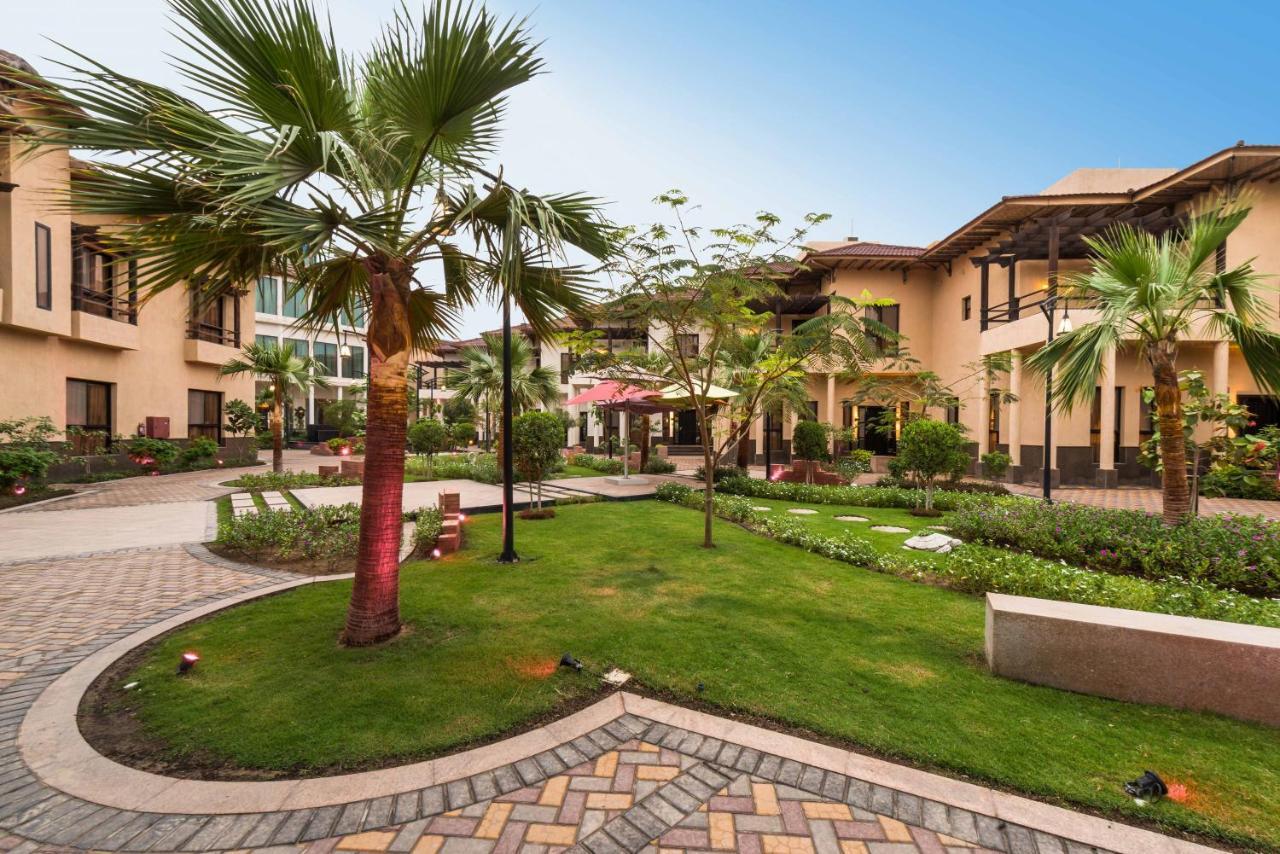 Braira Al Azizya Hotel & Resort Al Khobar Exteriör bild